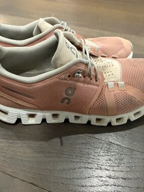 On Running Neutral Beige & White Women’s Sneakers